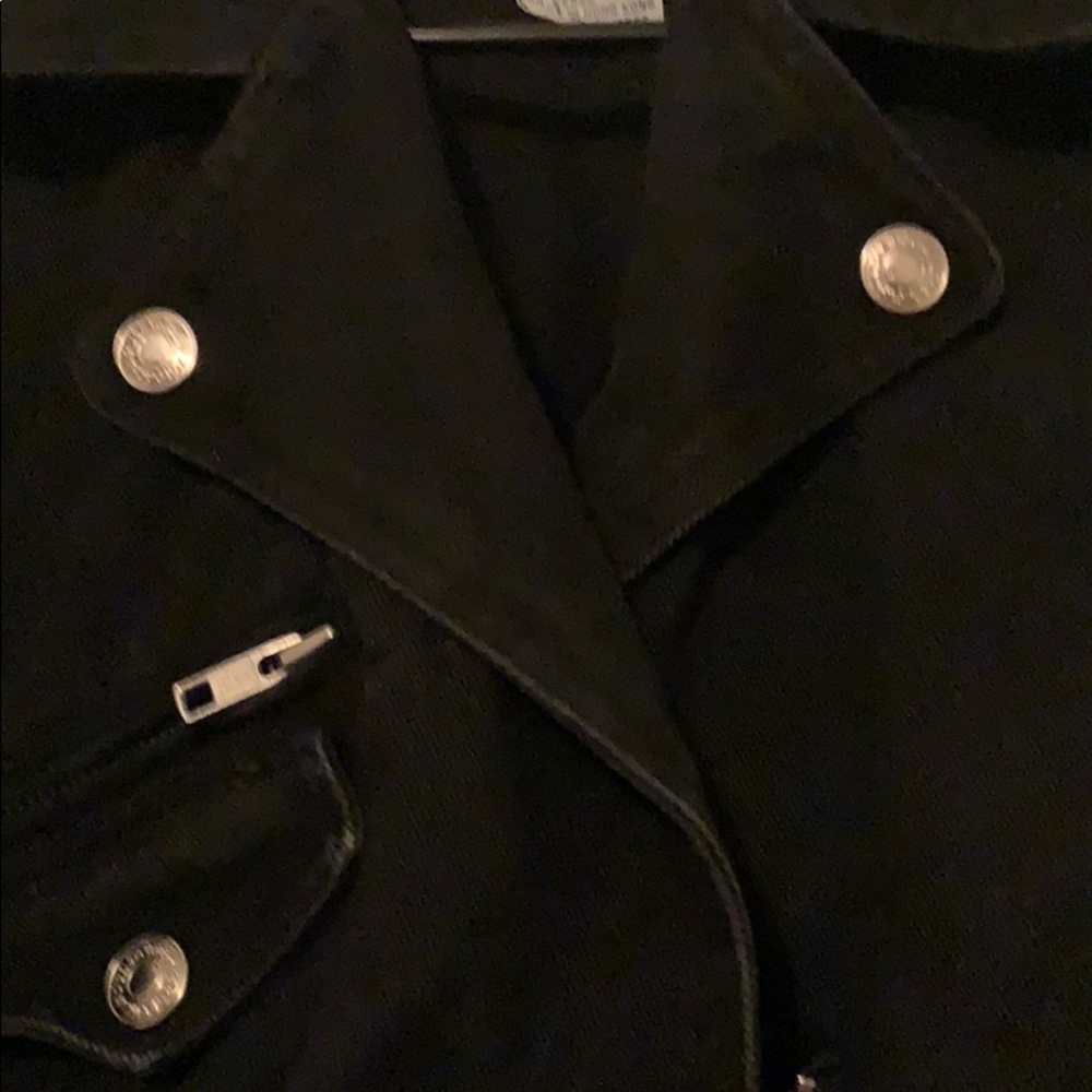 Girls Jordache black motorcycle jacket w/ belt - Picture 7 of 8
